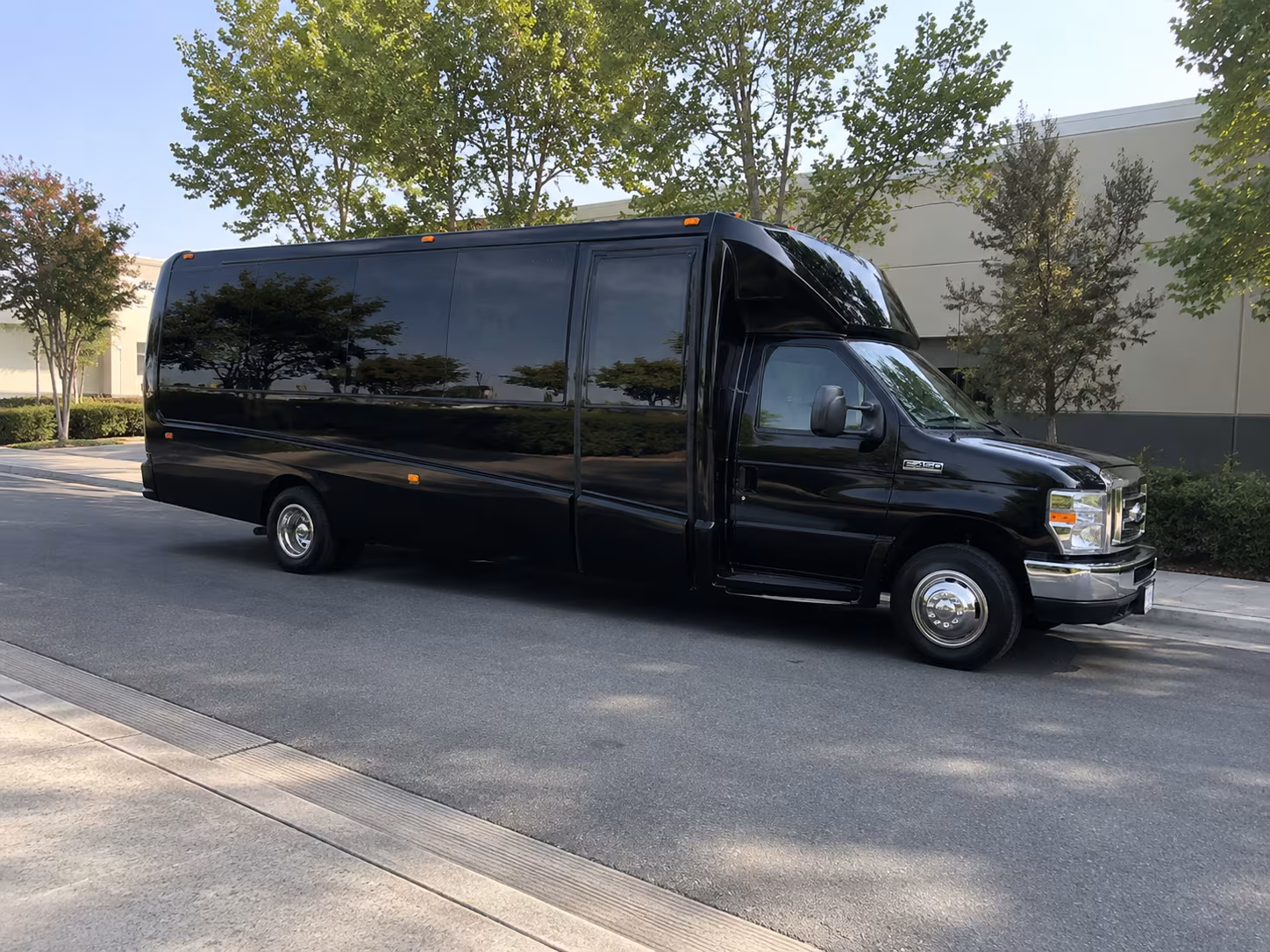 Cape Coral Birthday, Sweet 16, & Quinceañera Party Bus Rentals