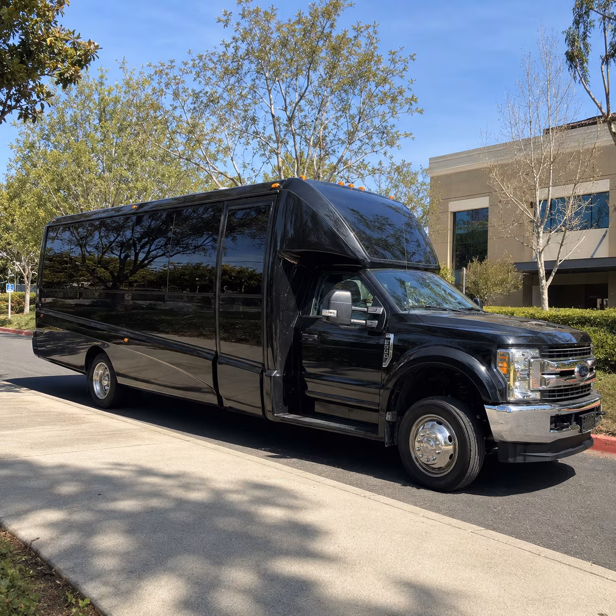 Cape Coral Winery Tour & Pub Crawl Transportation