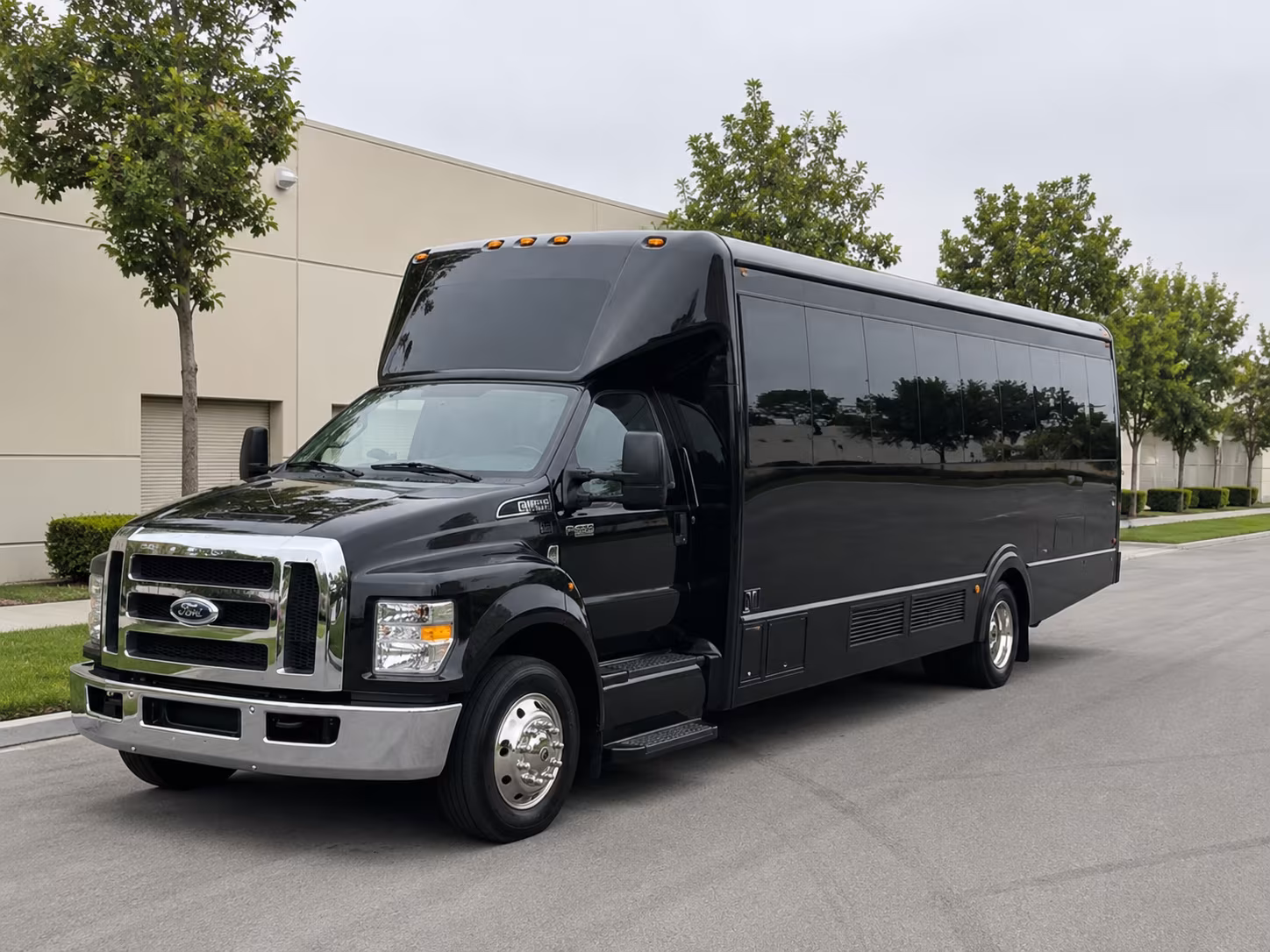 Fort Myers Birthday, Sweet 16, & Quinceañera Party Bus Rentals