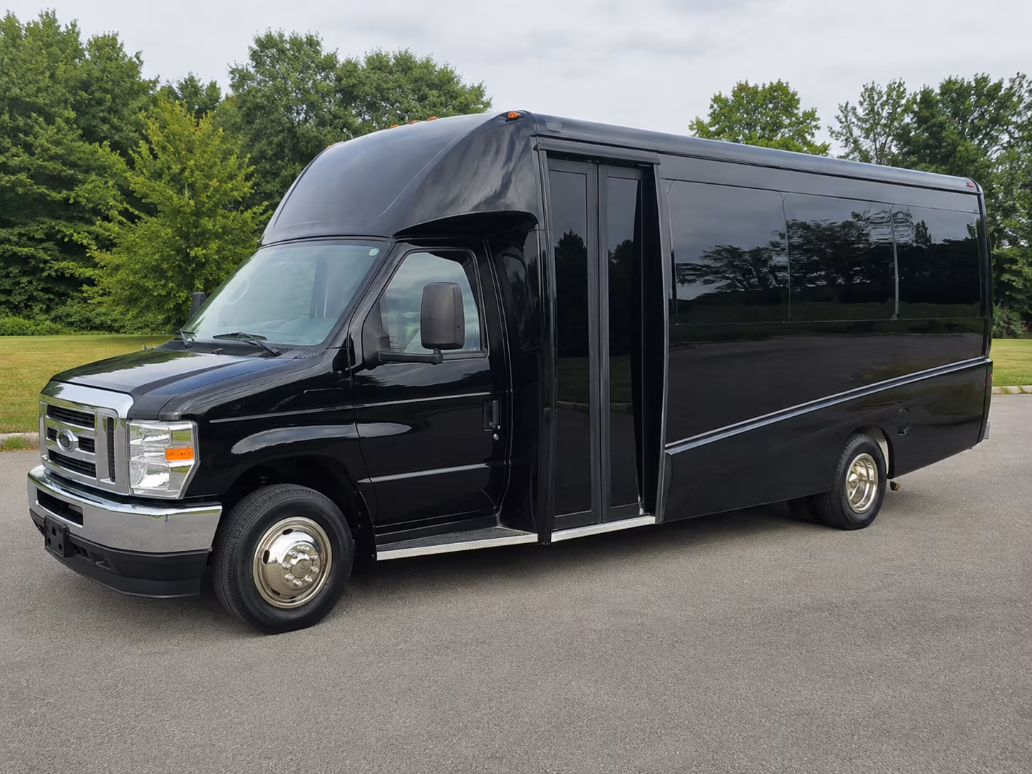 Naples Airport Shuttle & Transportation party bus exterior