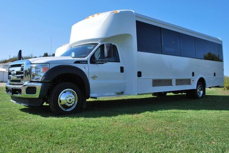 Delray Beach 15-35 Passenger Minibuses