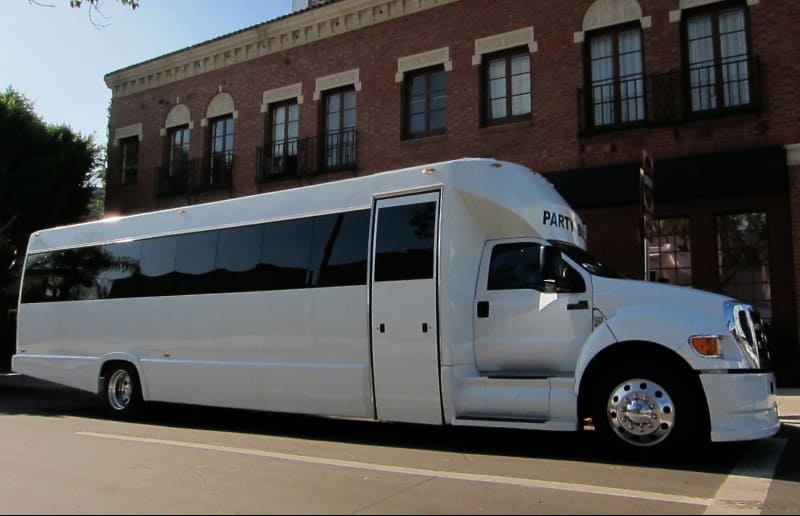Margate 30 Passenger Party Bus White